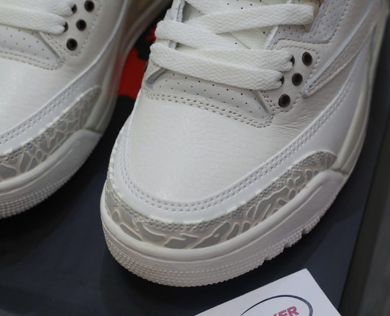 Giày Nike Air Jordan 3 Retro x Travis Scott Cactus Jack White Sail Chuẩn 99% Auth