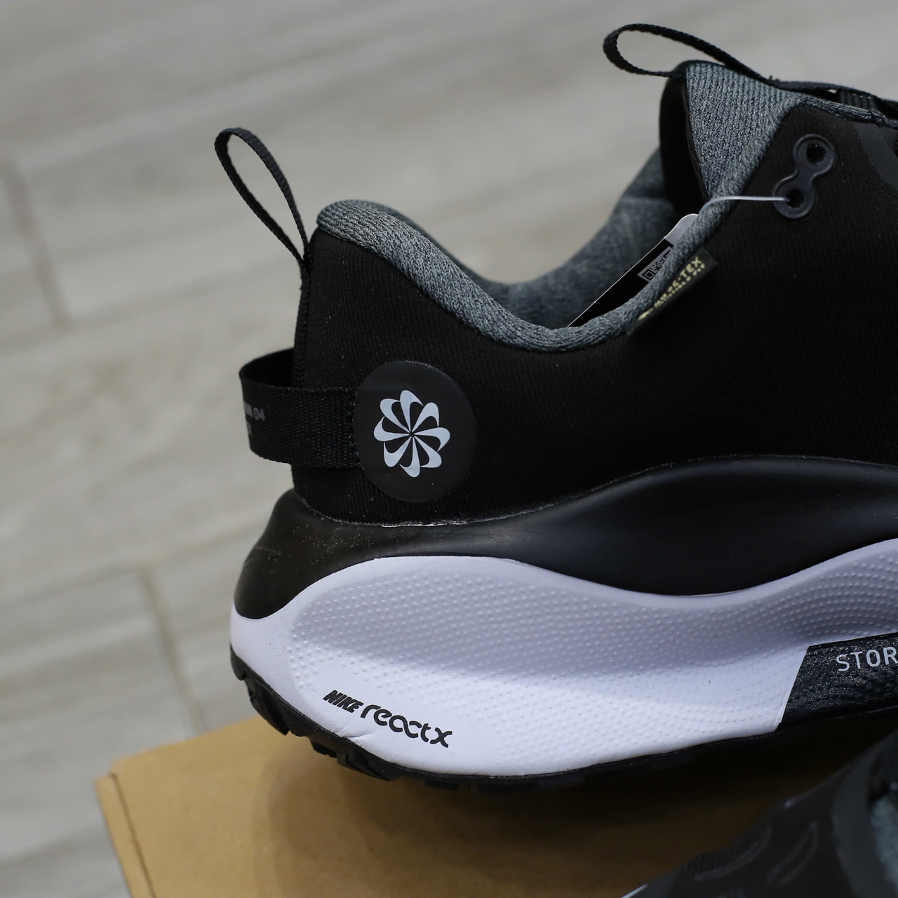 Giày Nike Infinity Run 4 Gore-Tex ‘Black White’ Chuẩn 99% Auth