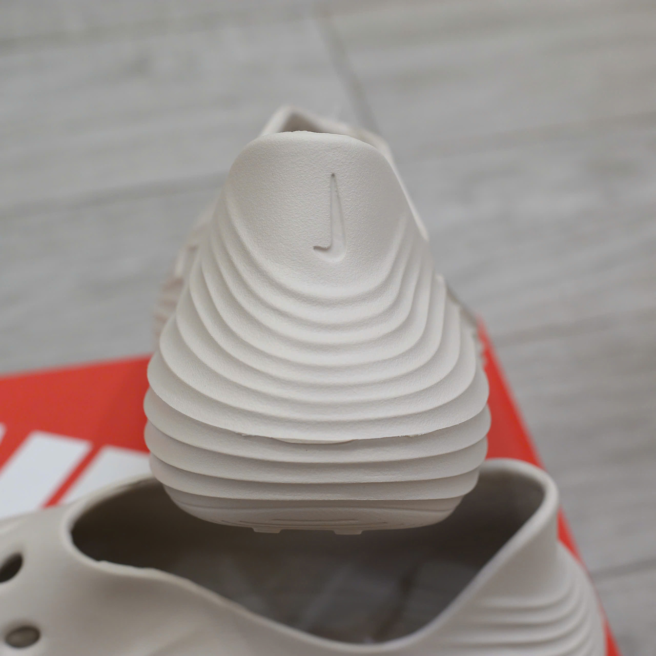 Giày Nike ReactX Rejuven8 ‘Light Orewood Brown’ Chuẩn 95% Auth