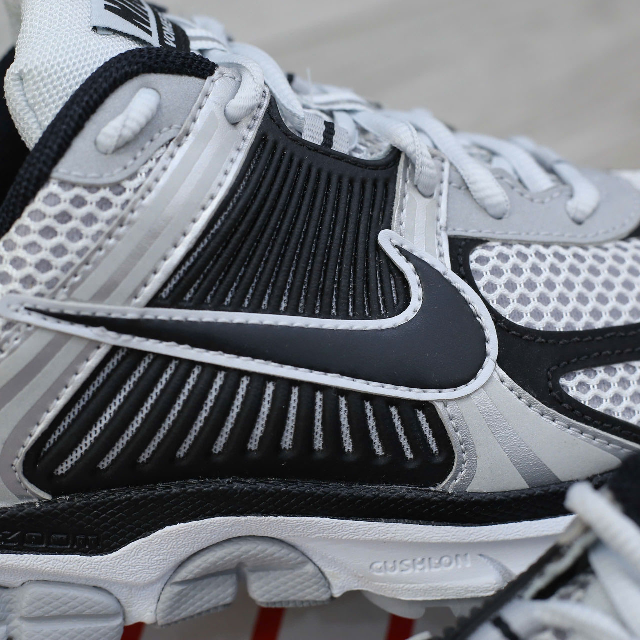 Giày Nike Zoom Vomero 5 ‘Metallic Silver Black’ Real