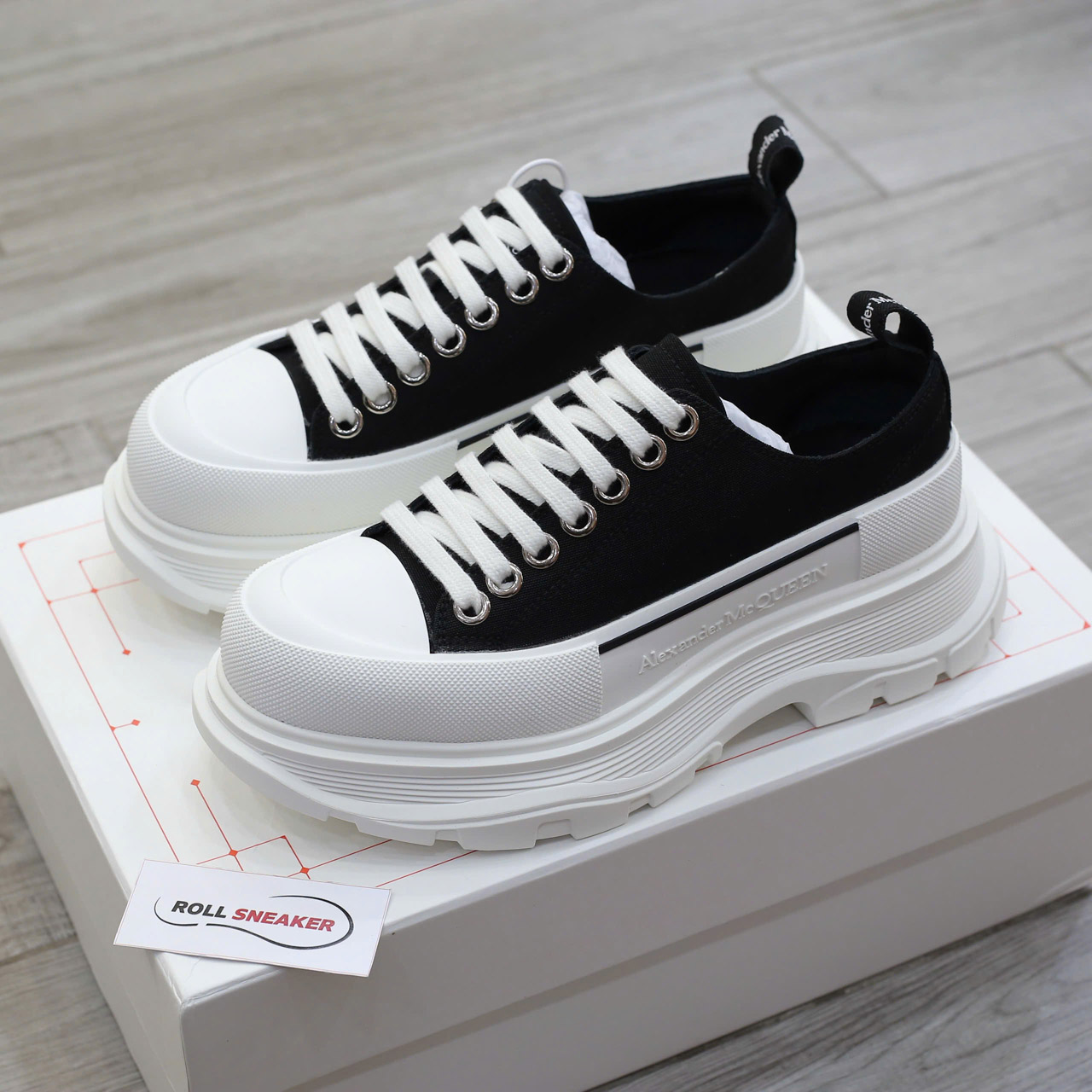 Giày Alexander Mcqueen Tread Slick ‘Black’ Chuẩn 99% Auth