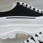 Giày Alexander Mcqueen Tread Slick ‘Black’ Chuẩn 99% Auth