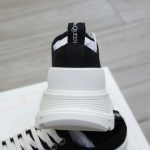 Giày Alexander Mcqueen Tread Slick ‘Black’ Chuẩn 99% Auth