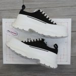 Giày Alexander Mcqueen Tread Slick ‘Black’ Chuẩn 99% Auth