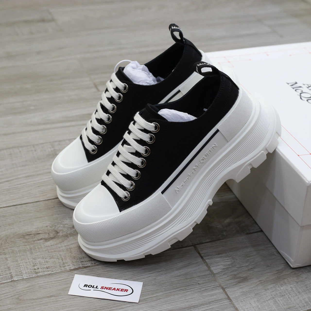 Giày Alexander Mcqueen Tread Slick ‘Black’ Chuẩn 99% Auth