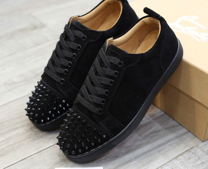 Giày Christian Louboutin Vieira Spikes 'Black' Chuẩn 99% Auth