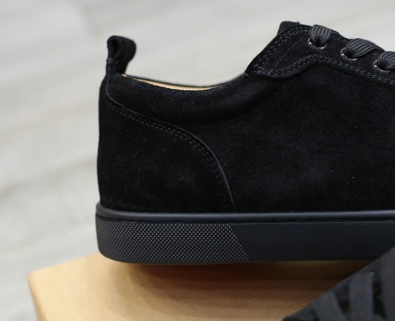 Giày Christian Louboutin Vieira Spikes 'Black' Chuẩn 99% Auth