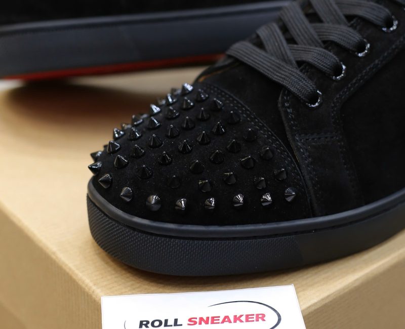 Giày Christian Louboutin Vieira Spikes 'Black' Chuẩn 99% Auth
