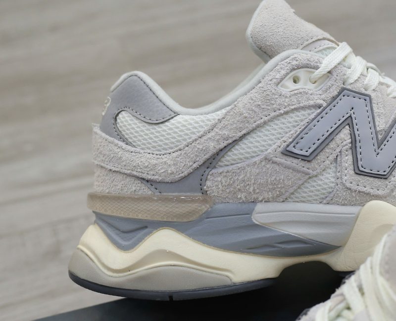 Giày New Balance 9060 Moonbeam Sea Salt Chuẩn 99% Auth