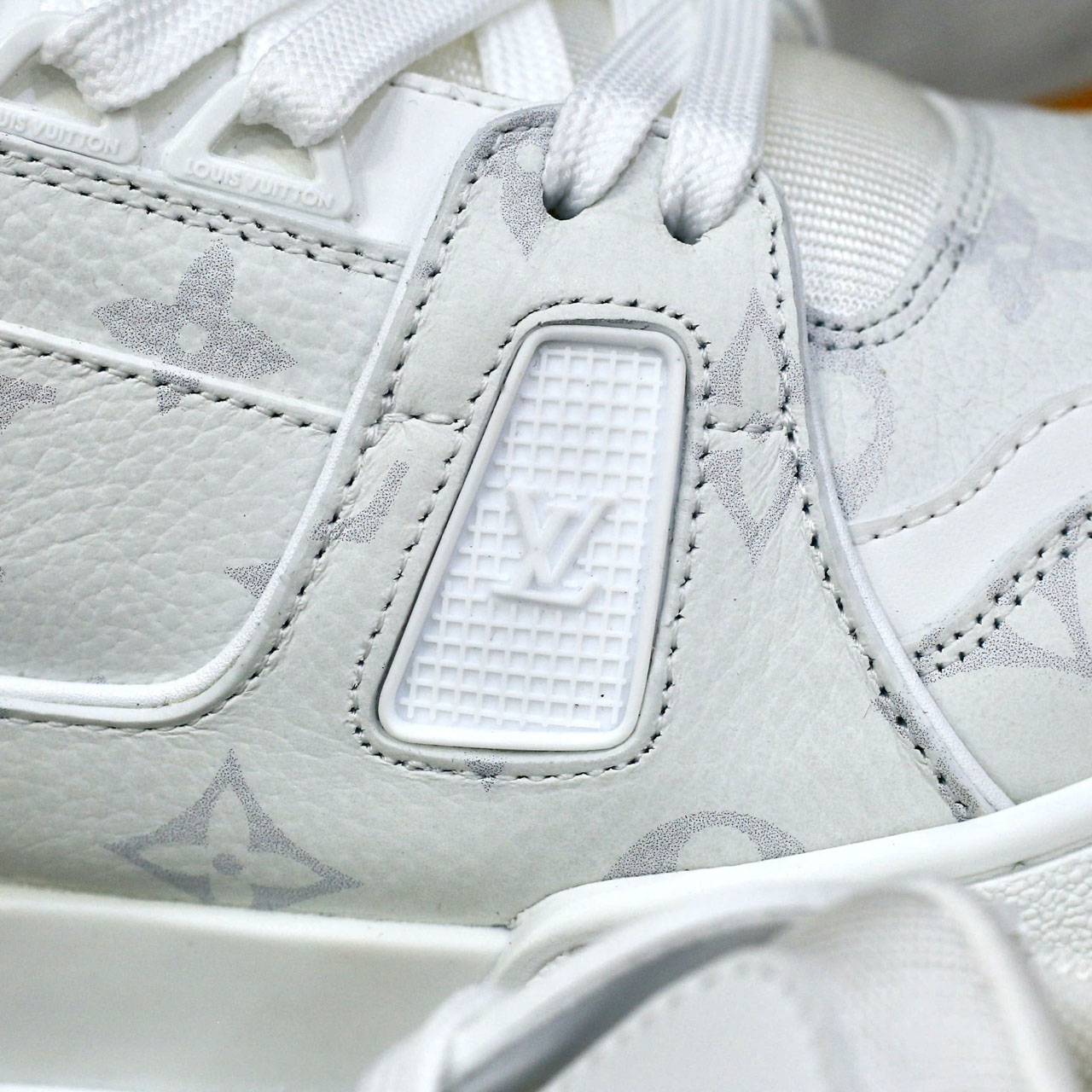 Giày Louis Vuitton LV Sneaker Weiß Monochrom Best Quality