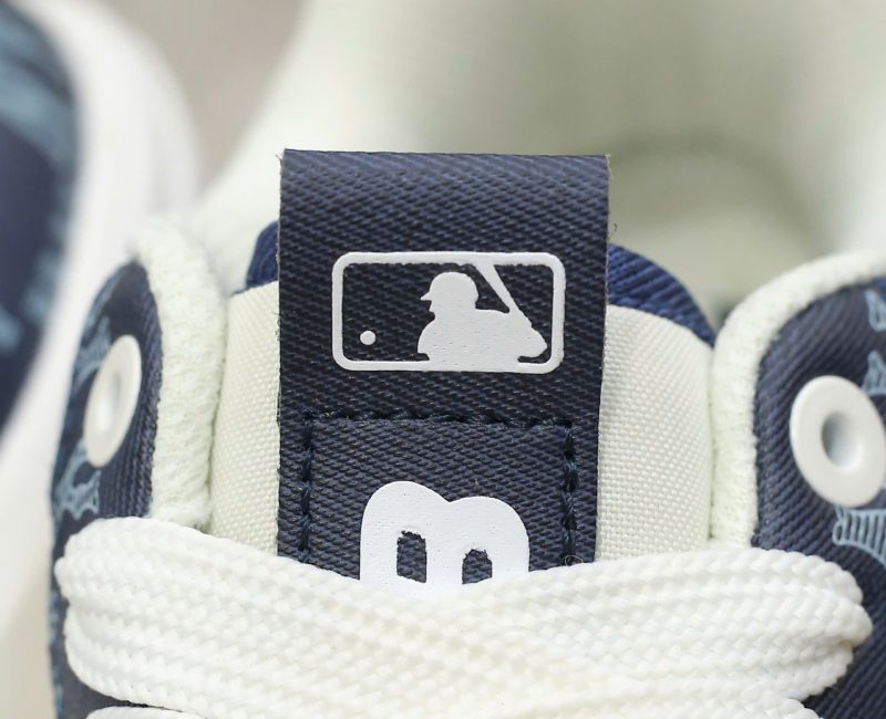 Giày MLB Chunky Liner Denim Classic Mono New York Yankees Navy Like Auth