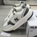 Giày MLB Chunky Liner Denim Pocket New York Yankees Black Like Auth