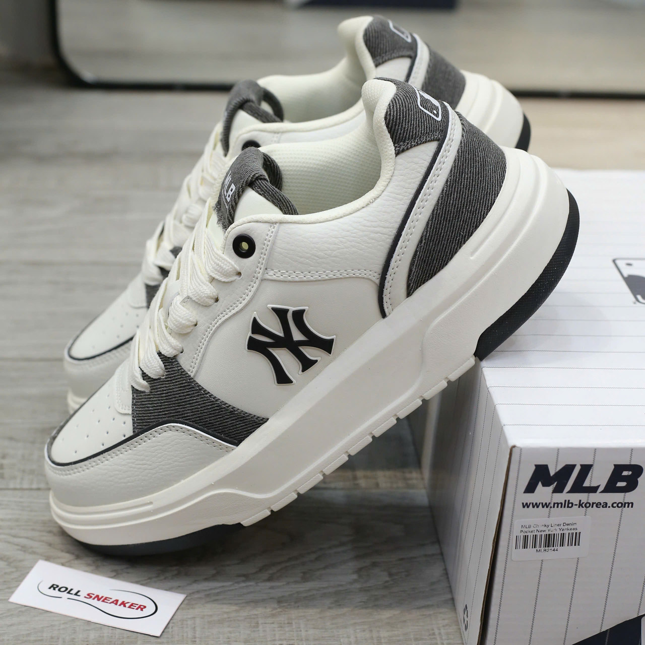 Giày MLB Chunky Liner Denim Pocket New York Yankees Black Like Auth