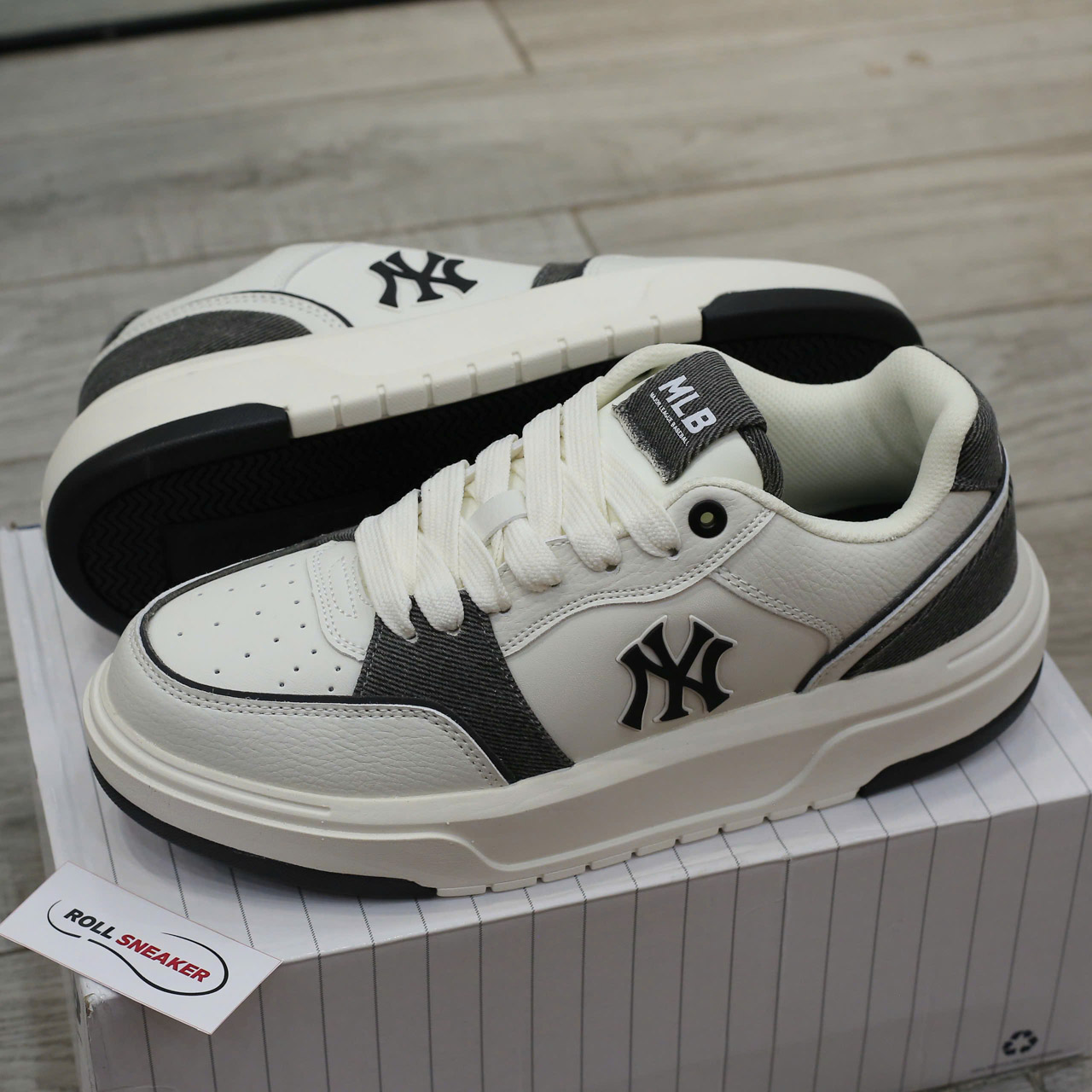 Giày MLB Chunky Liner Denim Pocket New York Yankees Black Like Auth