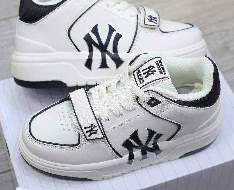 Giày MLB Chunky Liner Mid New York Yankees Black Best Quality