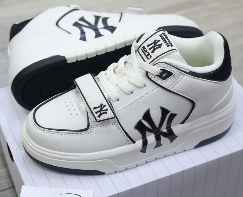 Giày MLB Chunky Liner Mid New York Yankees Black Best Quality