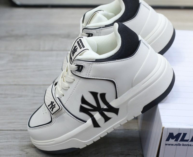 Giày MLB Chunky Liner Mid New York Yankees Black Best Quality