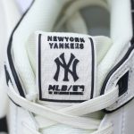 Giày MLB Chunky Liner Mid New York Yankees Black Best Quality