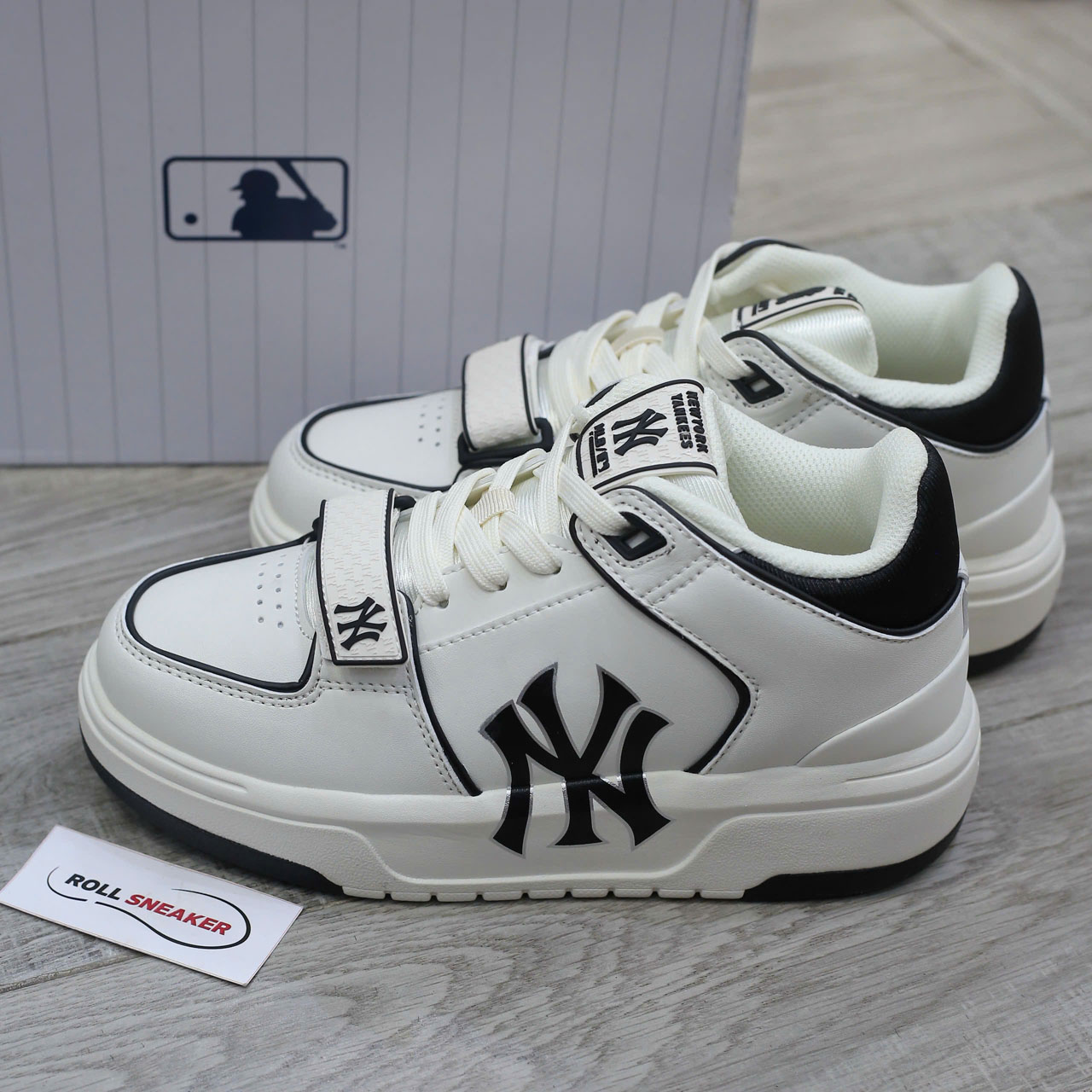 Giày MLB Chunky Liner Mid New York Yankees Black Best Quality