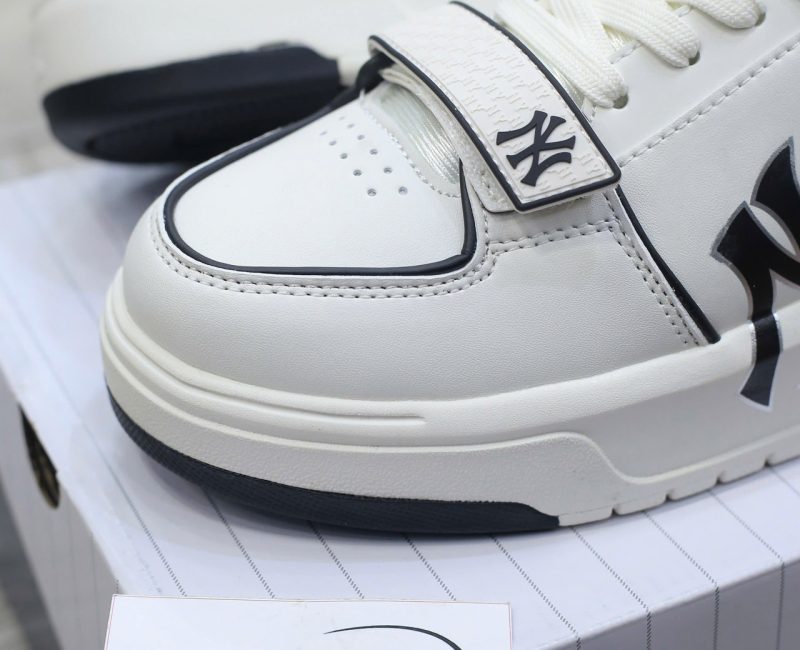 Giày MLB Chunky Liner Mid New York Yankees Black Best Quality