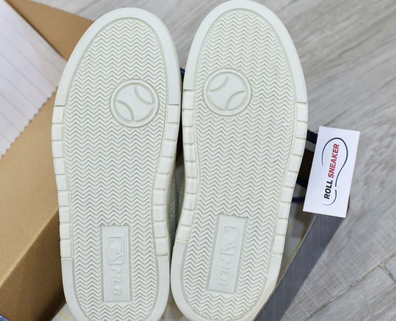 Giày MLB Korea Chunky Liner Embo Mono Cooperstown New York Yankees White Like Auth