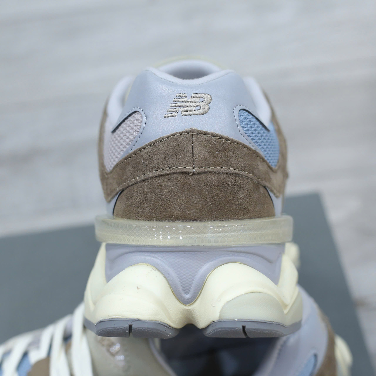 Giày New Balance 9060 ‘Mushroom’ Best Quality