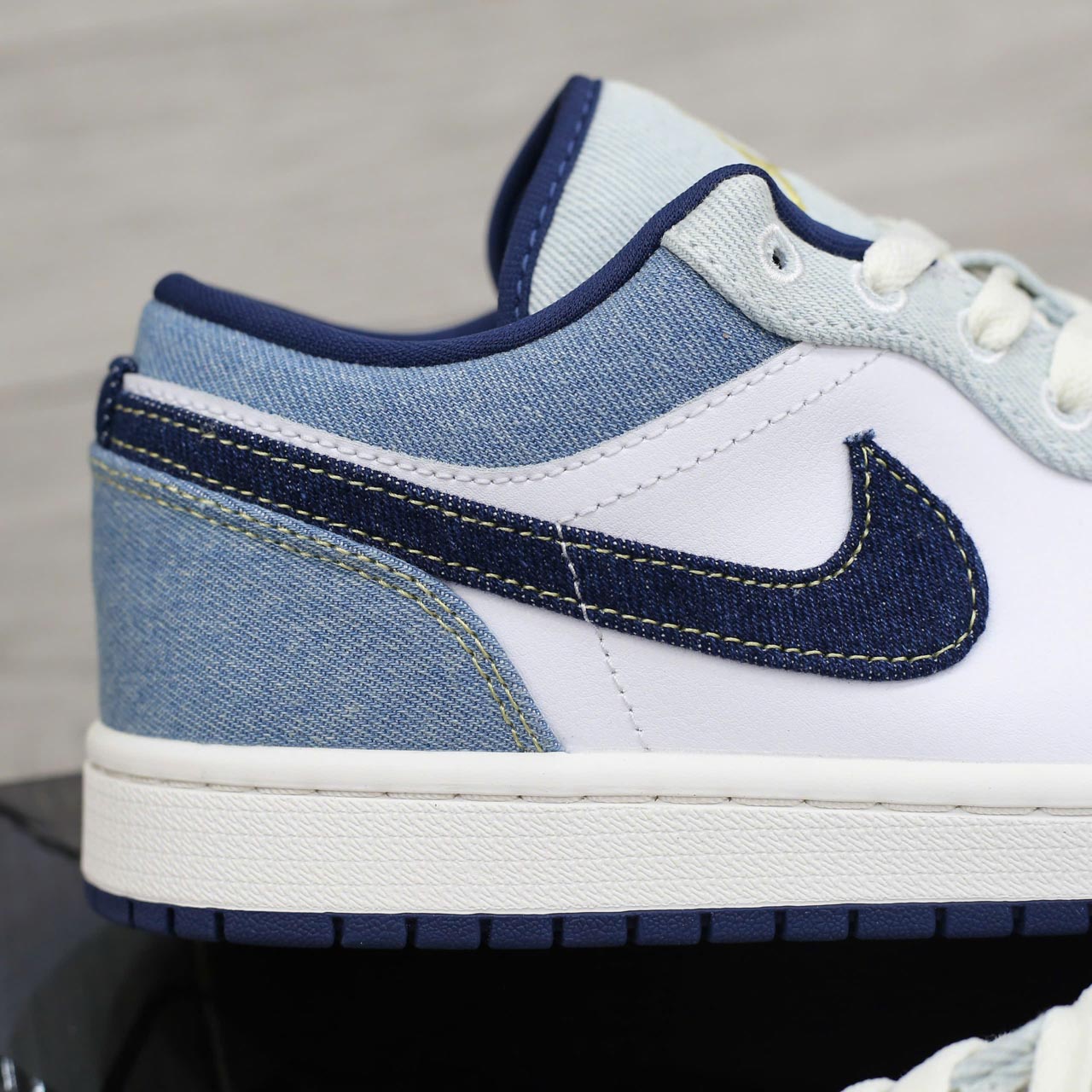 Giày Nike Air Jordan 1 Low SE ‘Light Denim’ Best Quality