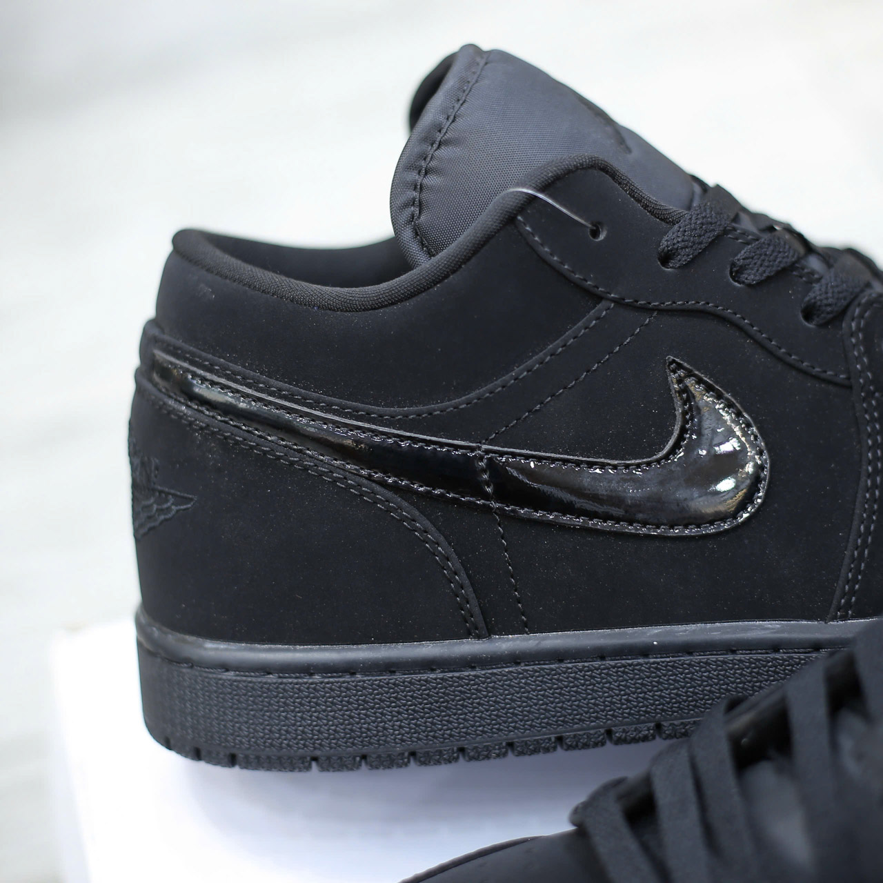Giày Nike Air Jordan 1 Low ‘Triple Black’ Best Quality
