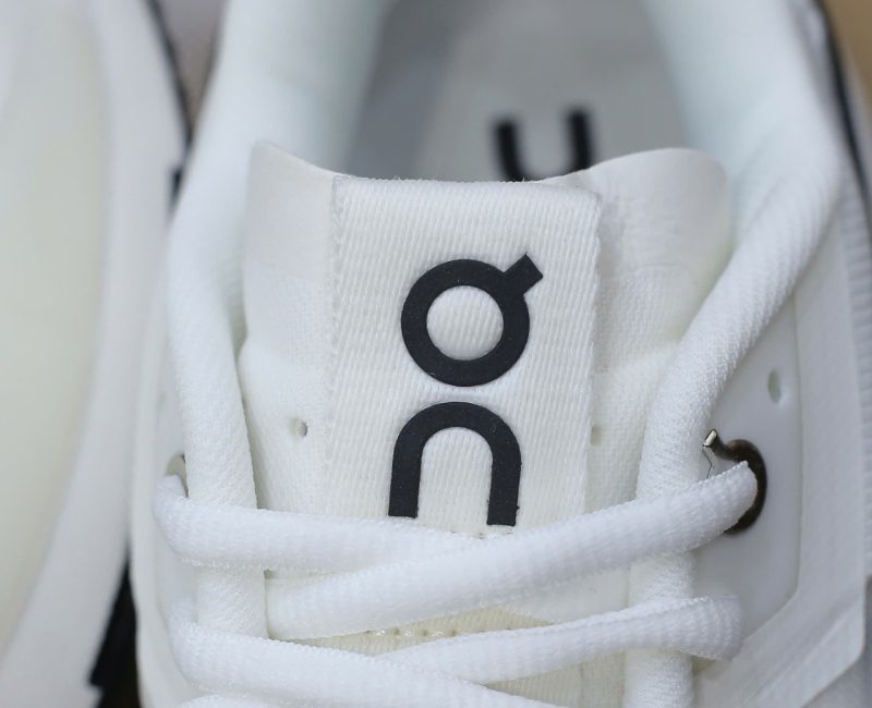 Giày On Running Roger Pro 2 ‘Clay White’ Like Auth