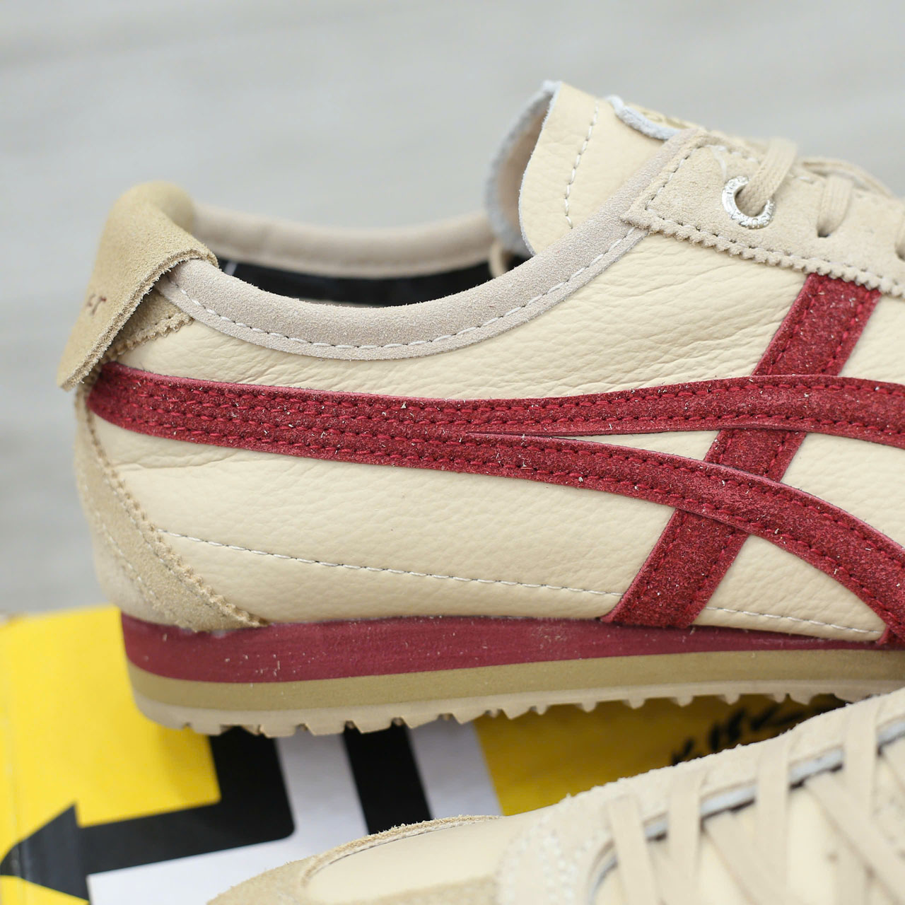 Giày Onitsuka Tiger Mexico 66 SD Beige Beet