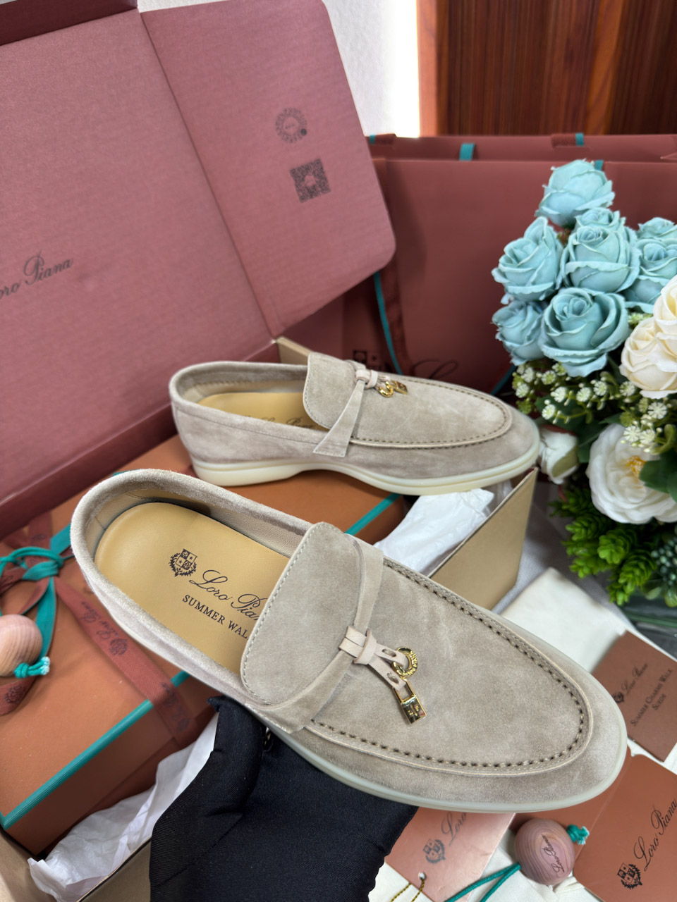 Giày Loro Piana Summer Charms Walk Loafer Suede Beige Best Quality