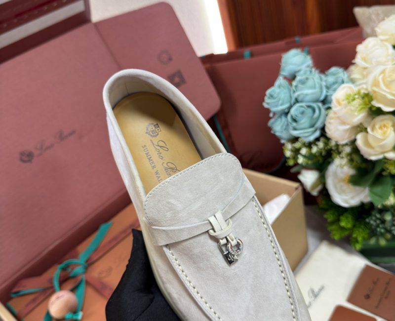 Giày Loro Piana Summer Charms Walk Loafer Suede Powder Pearl Best Quality