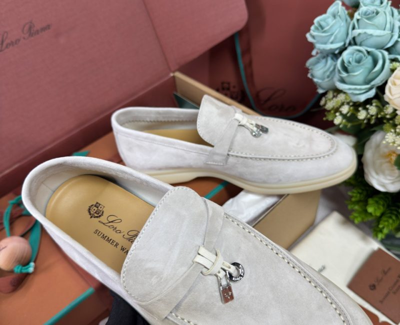 Giày Loro Piana Summer Charms Walk Loafer Suede Powder Pearl Best Quality