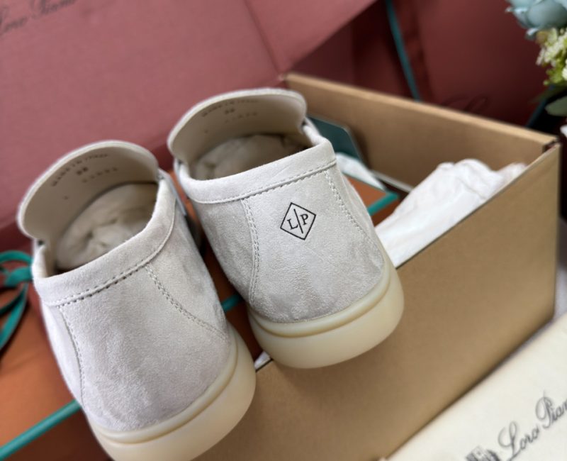 Giày Loro Piana Summer Charms Walk Loafer Suede Powder Pearl Best Quality