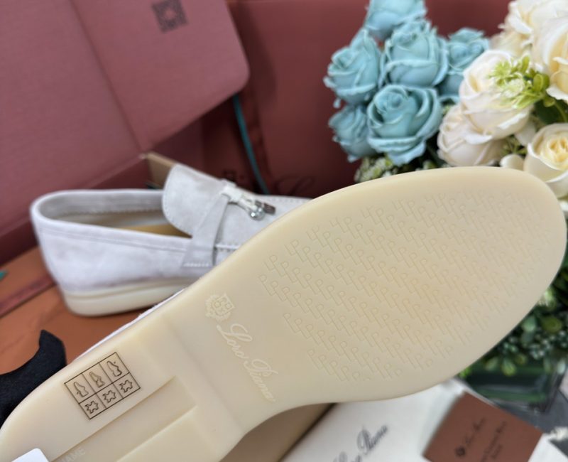 Giày Loro Piana Summer Charms Walk Loafer Suede Powder Pearl Best Quality