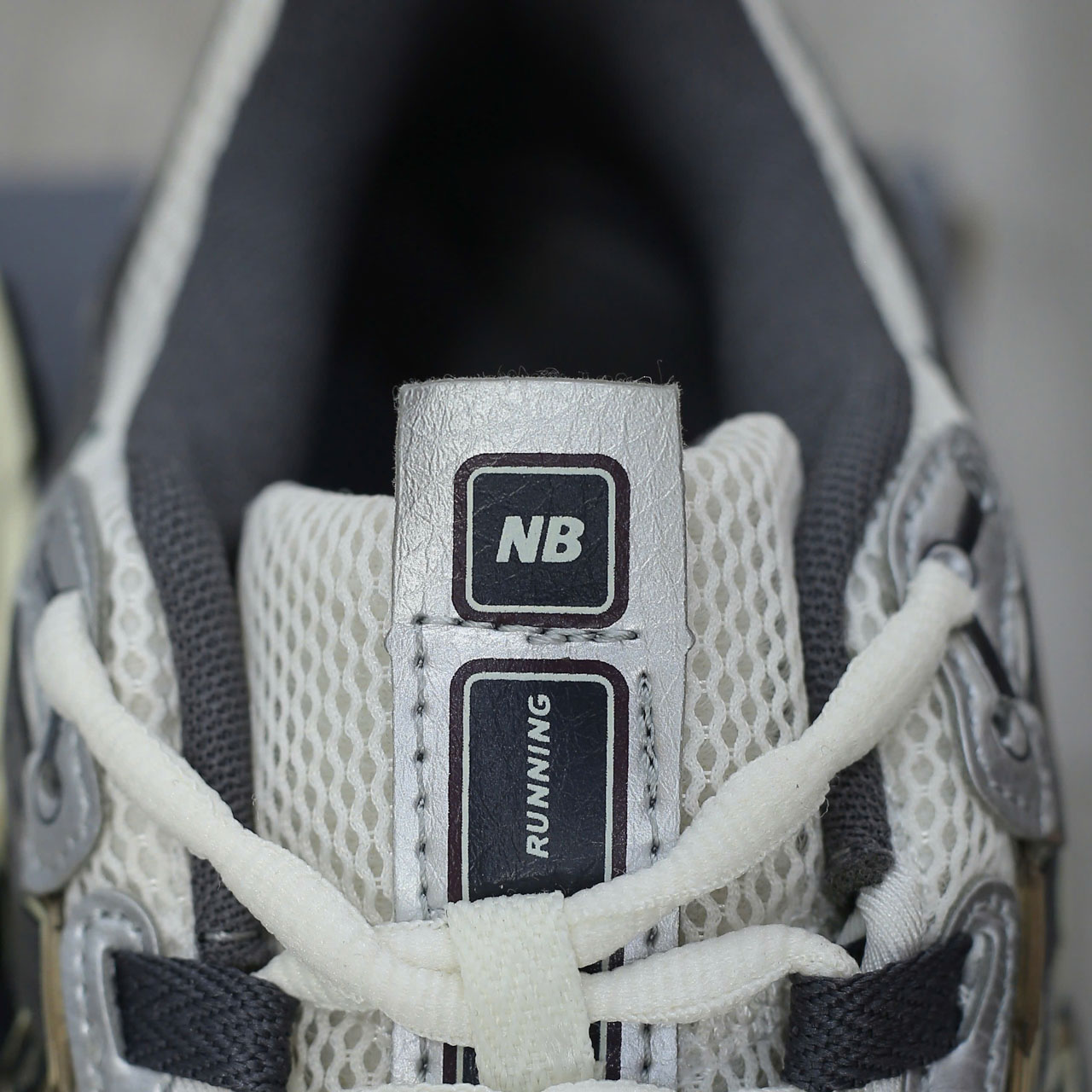 Giày New Balance 1906A ‘Silver Gold Metallic’ Like Auth
