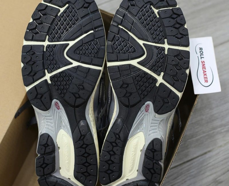 Giày New Balance 1906A ‘Silver Gold Metallic’ Like Auth