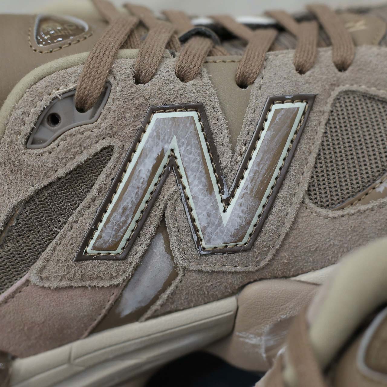 Giày New Balance 9060 Mushroom Timberwolf Best Quality