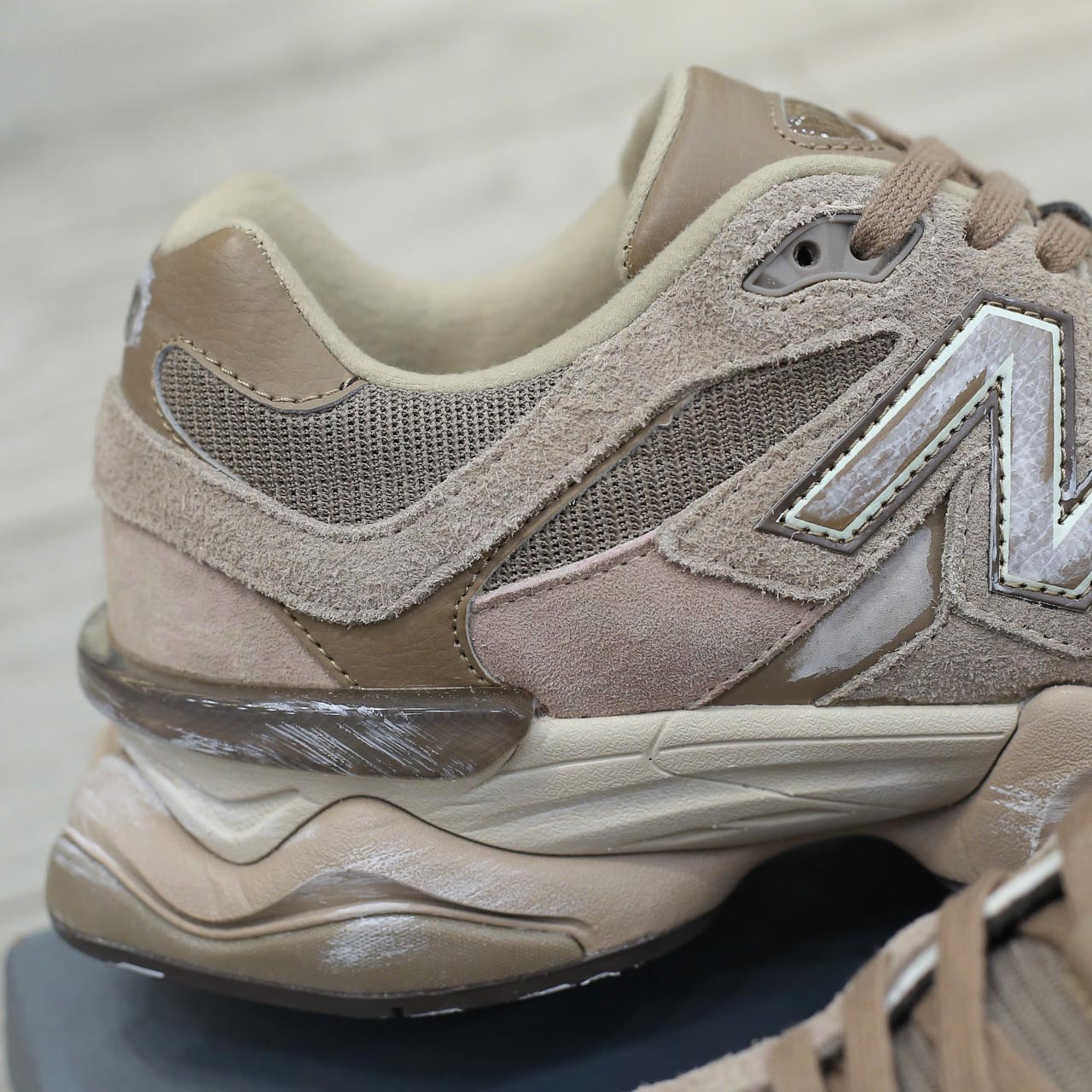 Giày New Balance 9060 Mushroom Timberwolf Best Quality