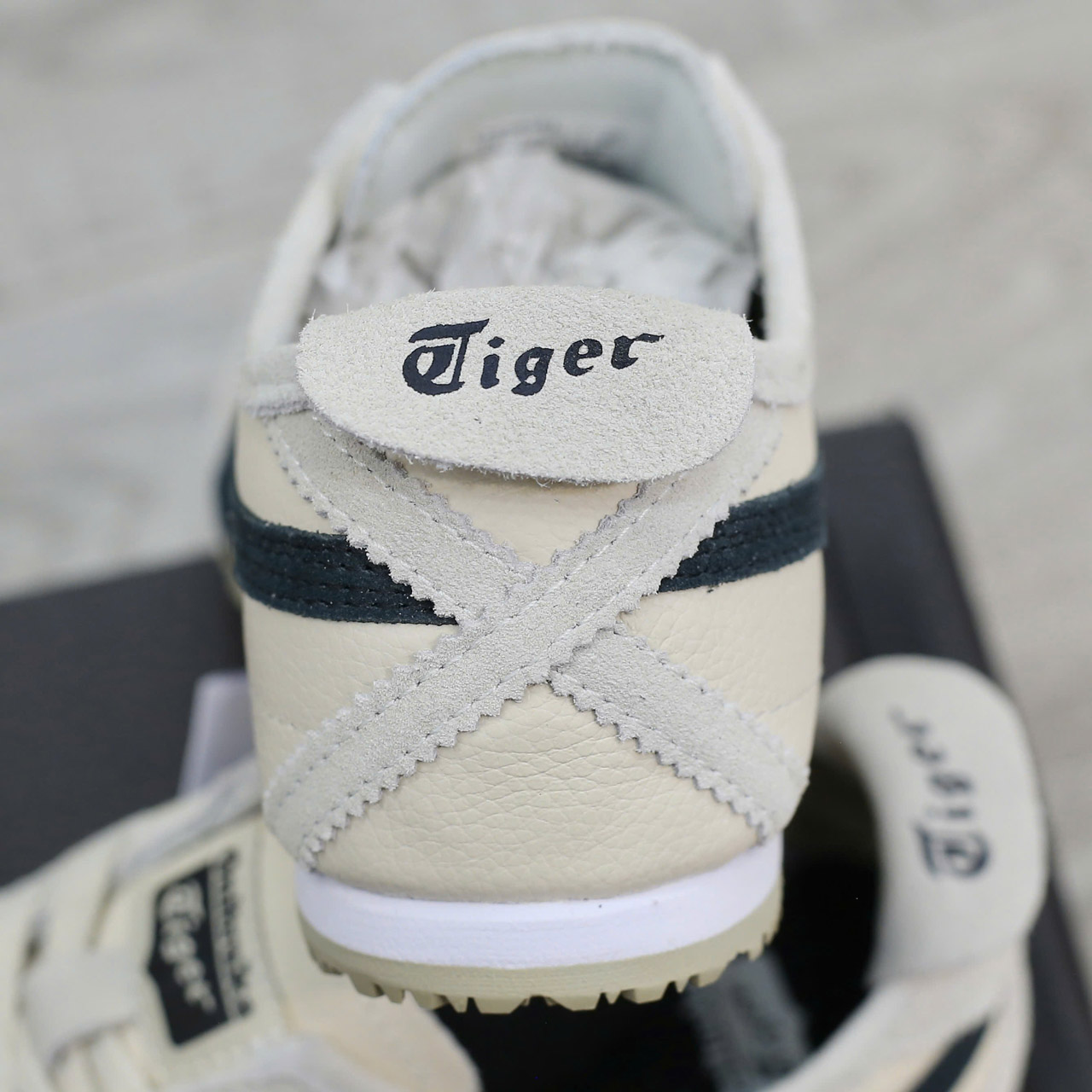Giày Onitsuka Tiger Mexico 66 Vin White Black Best Quality