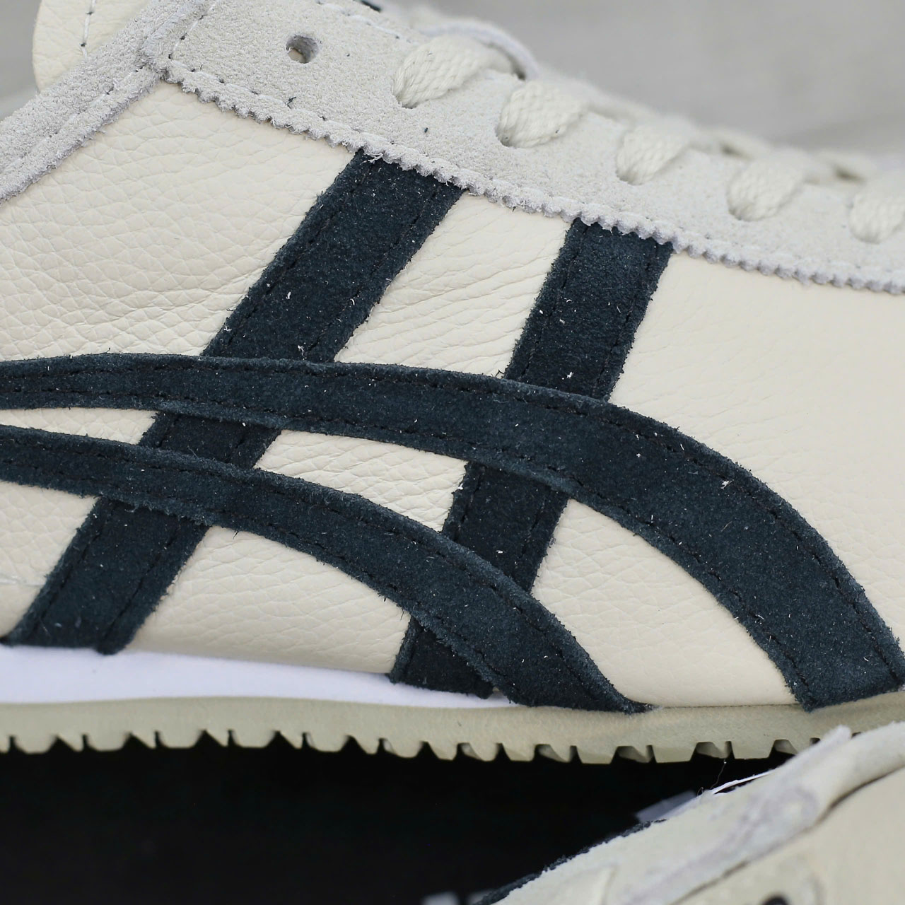 Giày Onitsuka Tiger Mexico 66 Vin White Black Best Quality