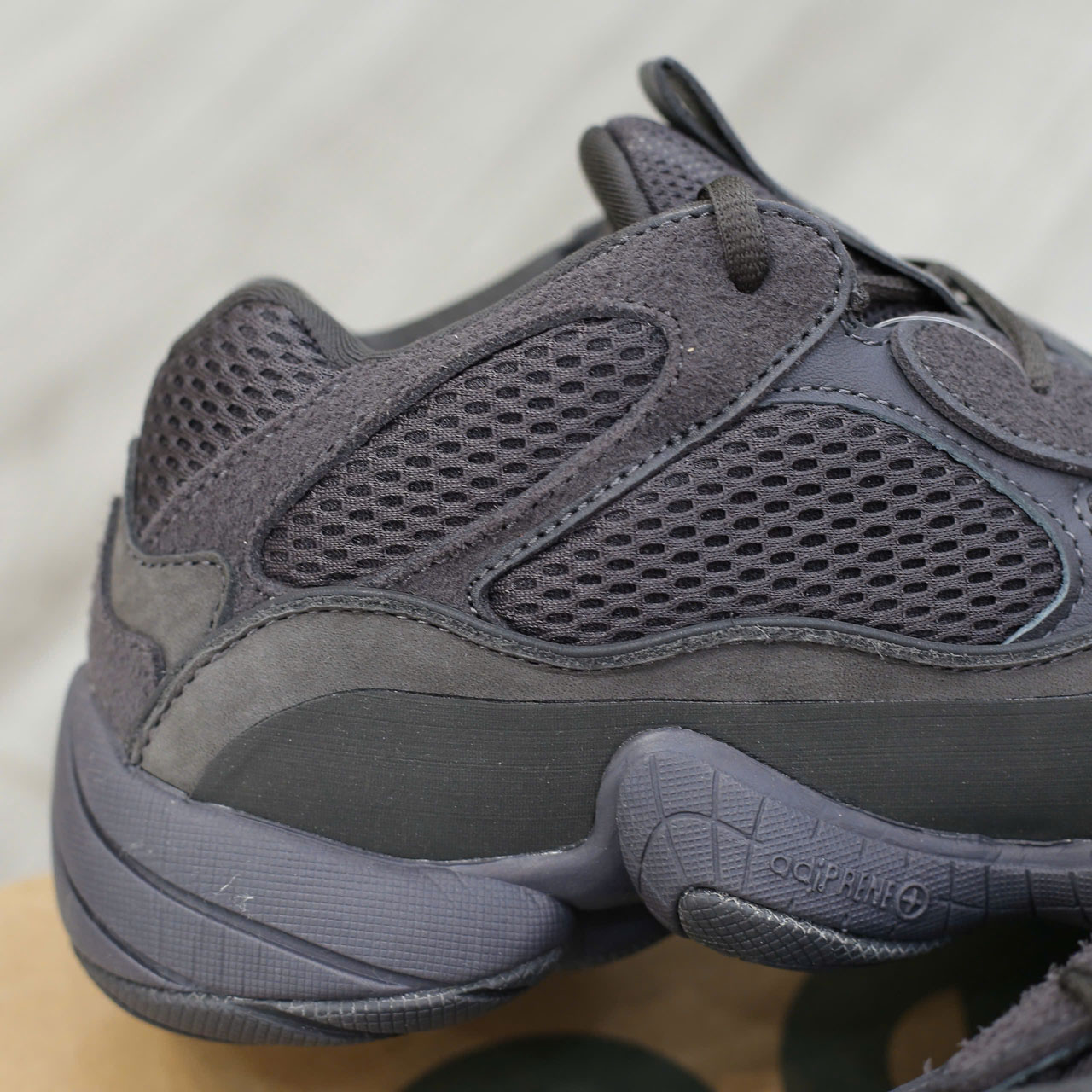 Giày Adidas Yeezy 500 Utility ‘Black’ Best Quality