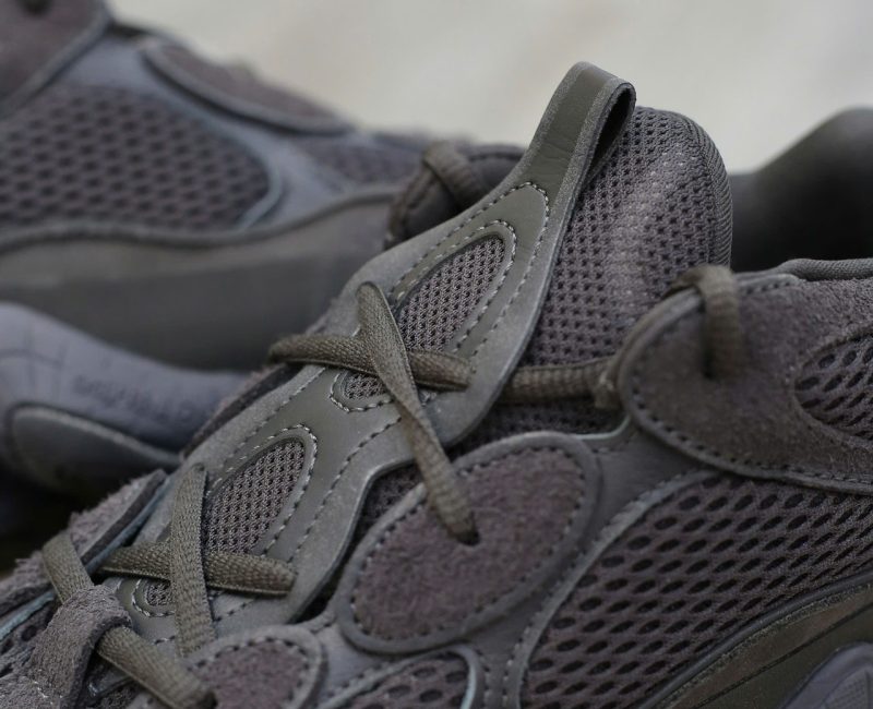 Giày Adidas Yeezy 500 Utility ‘Black’ Best Quality