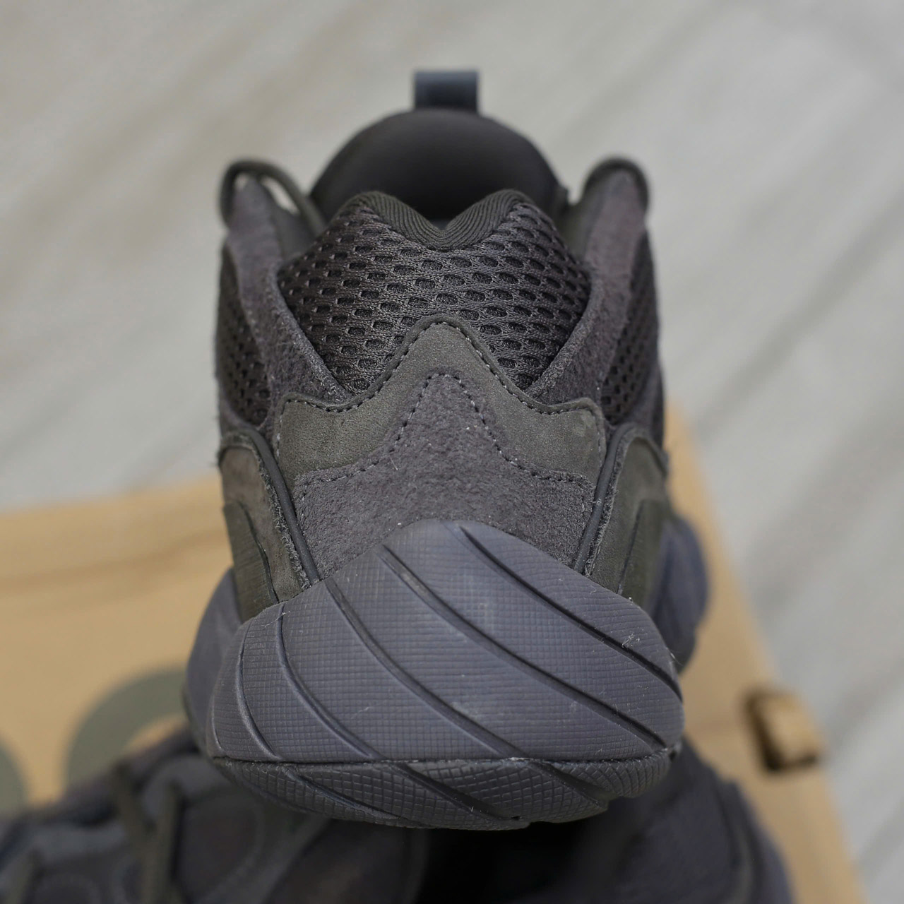 Giày Adidas Yeezy 500 Utility ‘Black’ Best Quality