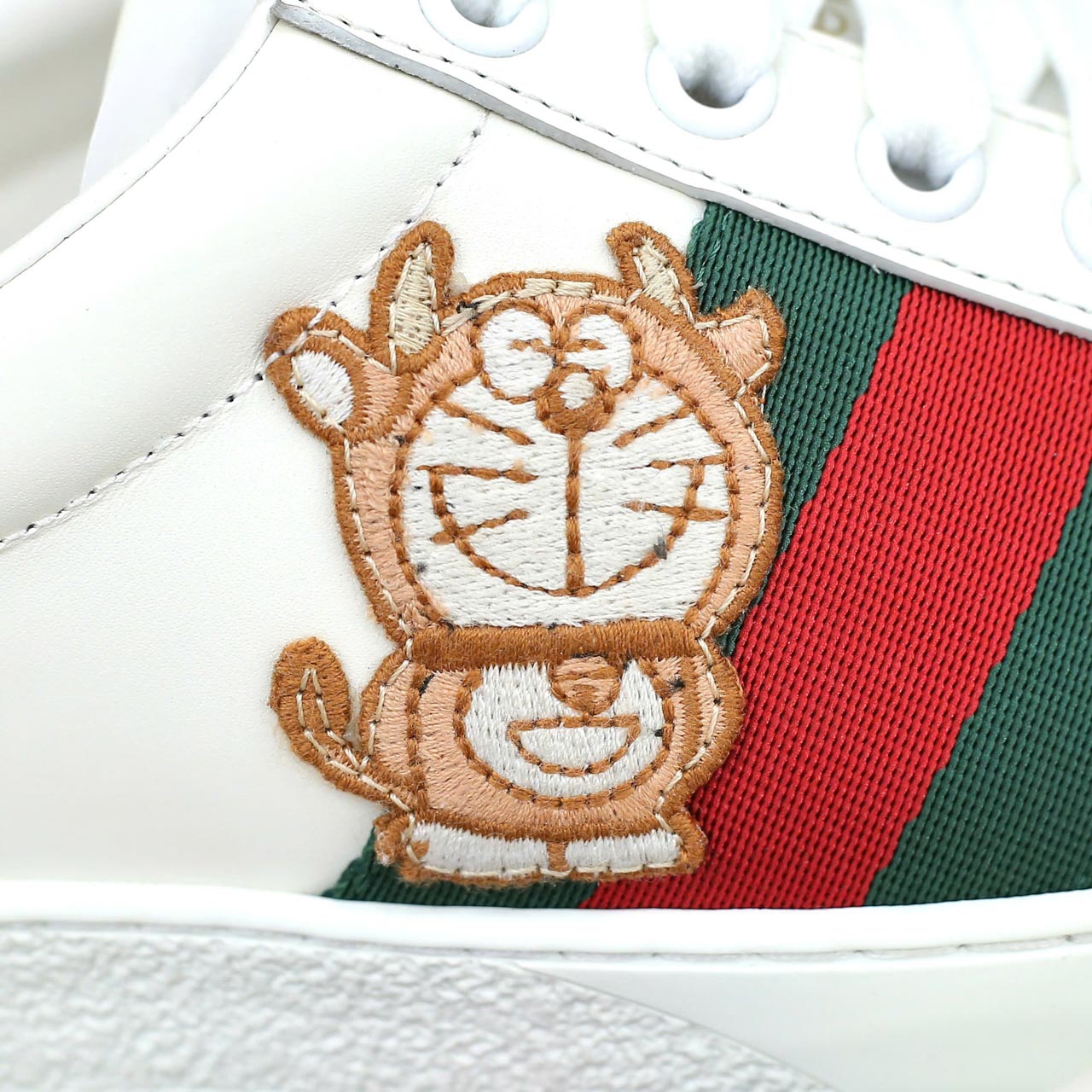 Giày Doraemon x Gucci Wmns Ace ‘Ivory Devil Patch’ Best Quality