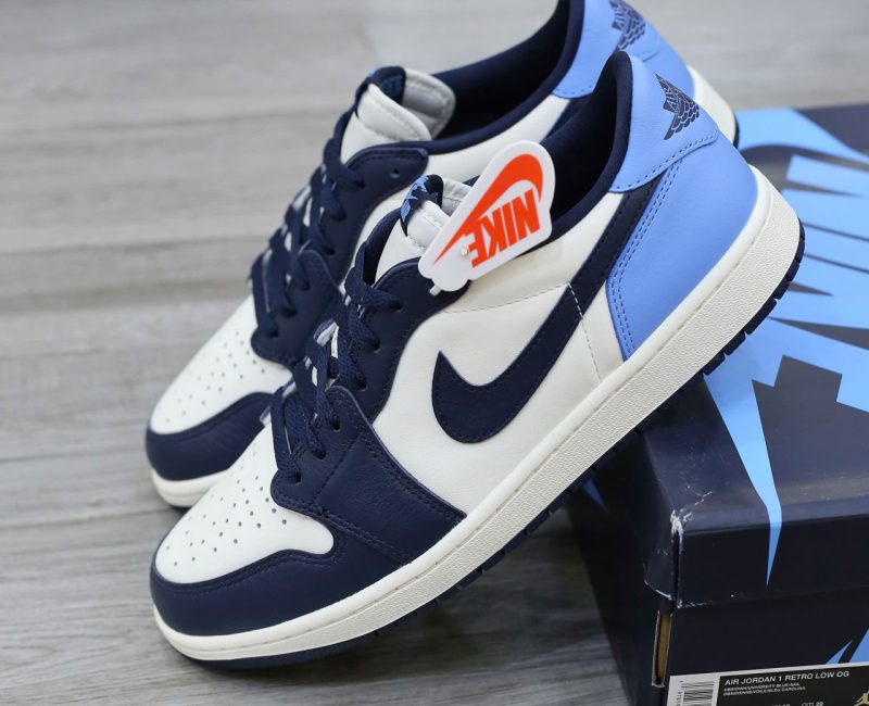 Giày Nike Air Jordan 1 Low OG ‘Obsidian UNC’ Real