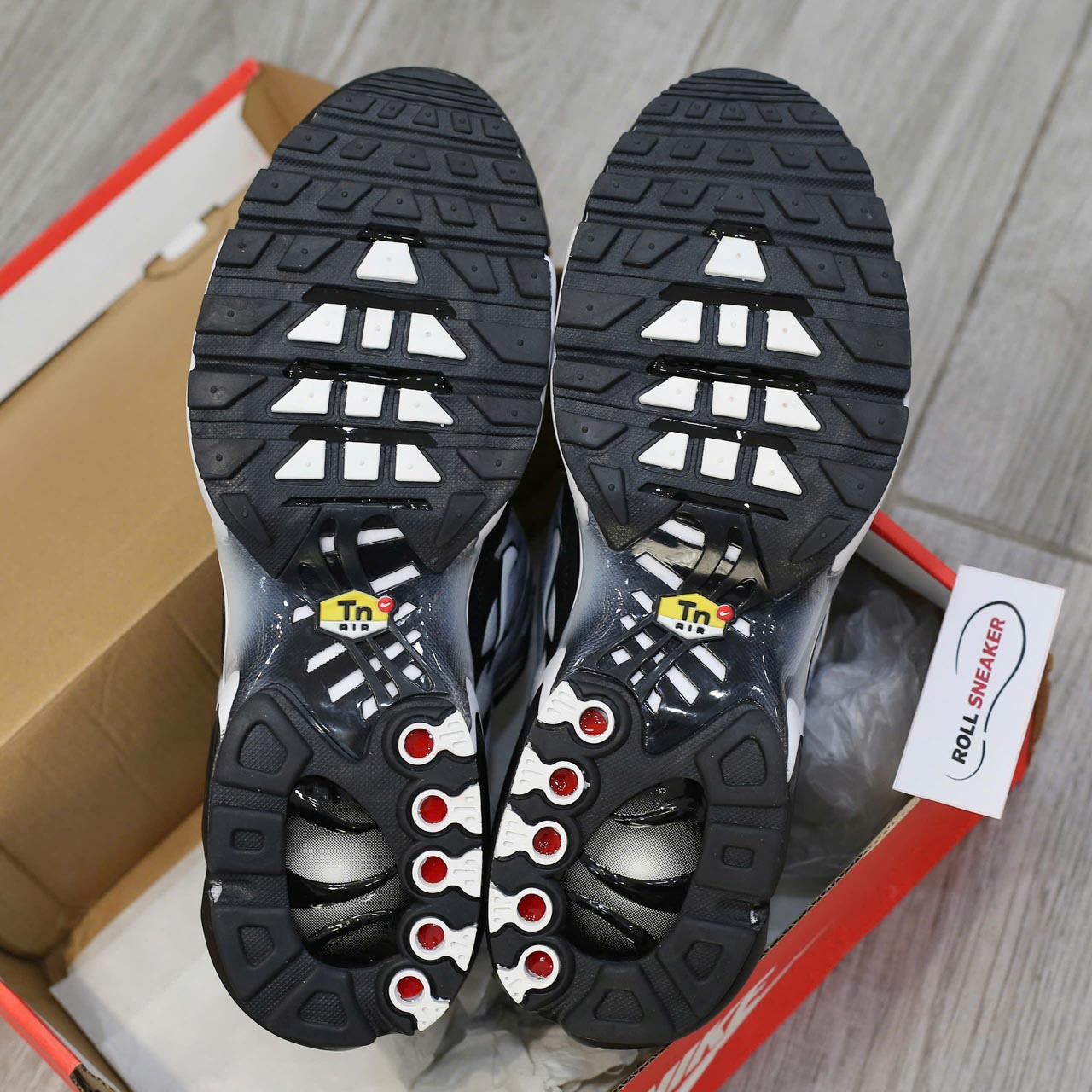 Giày Nike Air Max Plus ‘Black Metallic Silver’ Best Quality