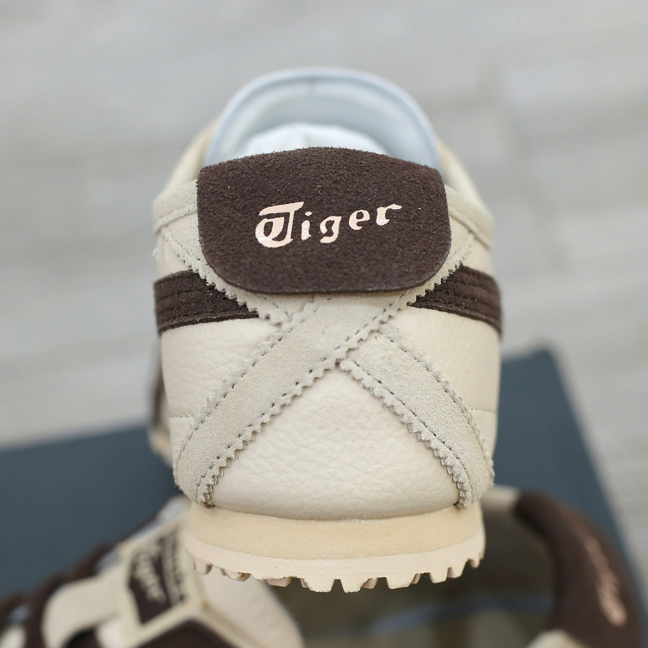 Giày Onitsuka Tiger Mexico 66 Beige Chocolate Brown