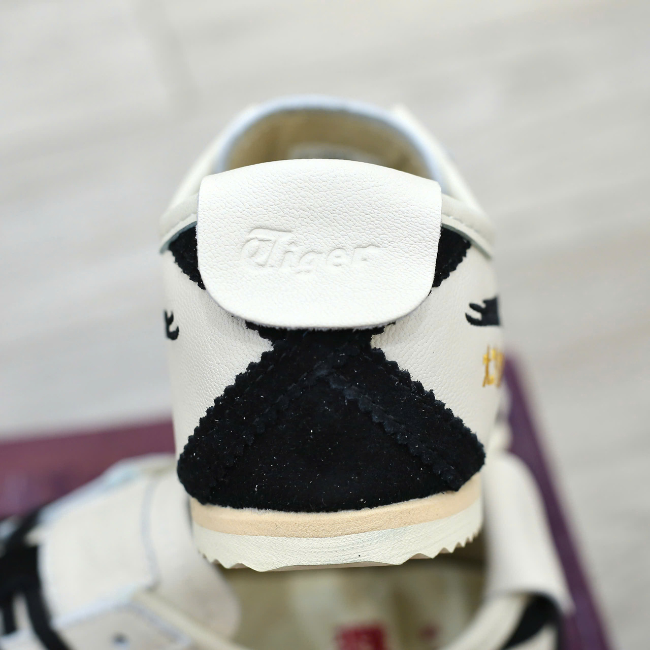 Giày Onitsuka Tiger Mexico 66 ‘Deluxe’