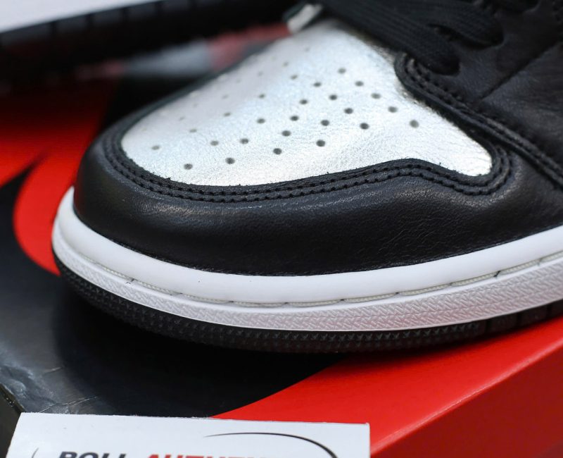 Giày Nike Wmns Air Jordan 1 High OG ‘Silver Toe’ Best Quality